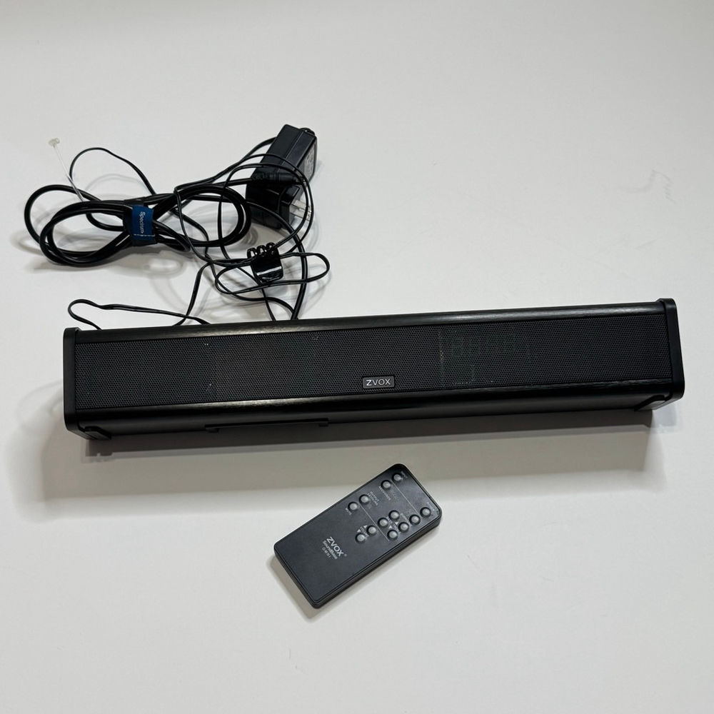 ZVOX Accuvoice TV Speaker Model AV200 Sound Bar W/OEM Zvox Remote